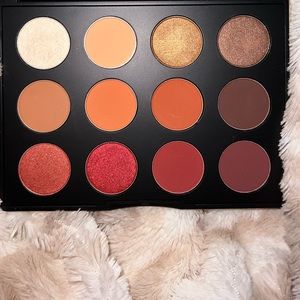 MAC Art Library Eyeshadow Palette in Flame-Boyant (heated shades)
